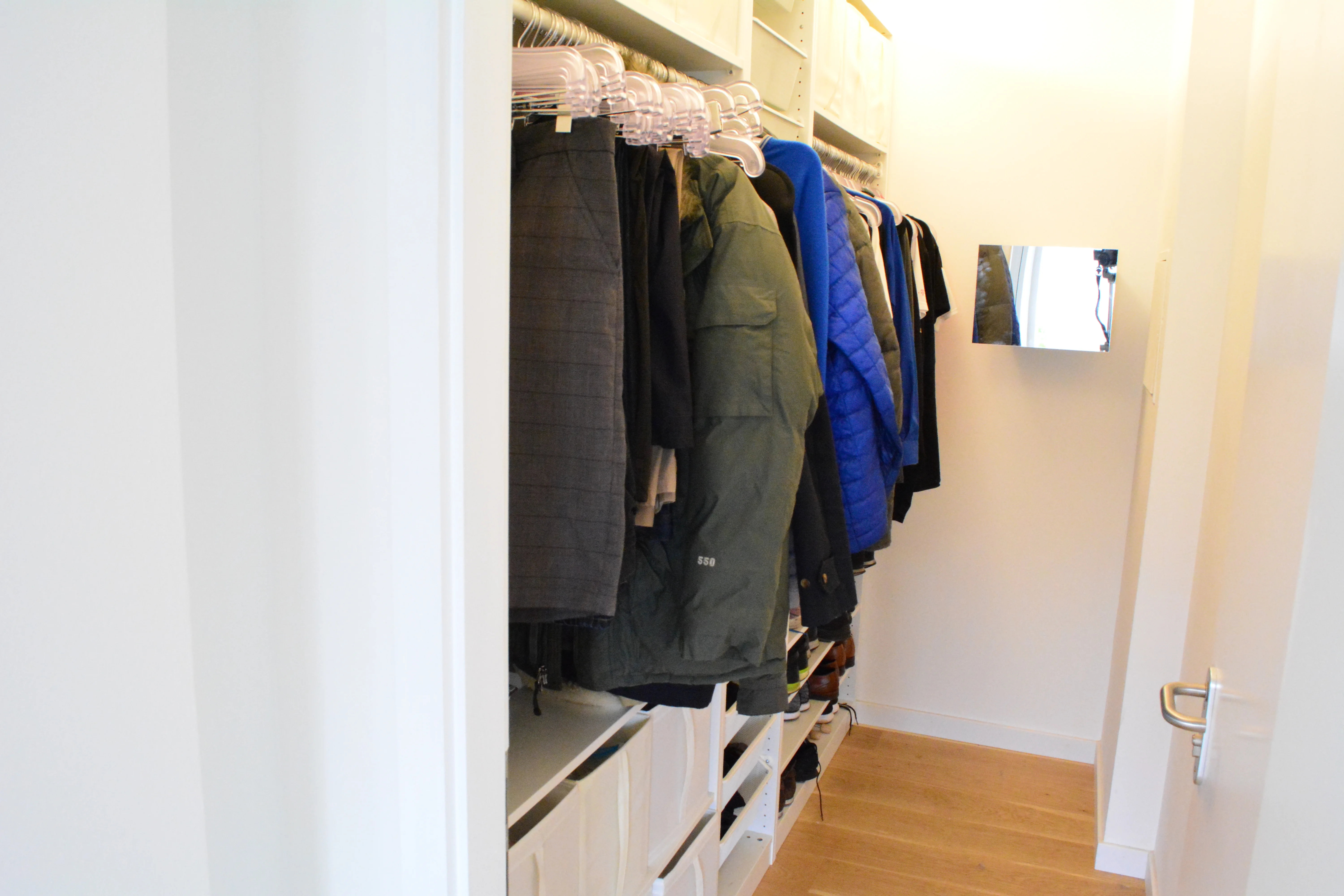 Schrank Details